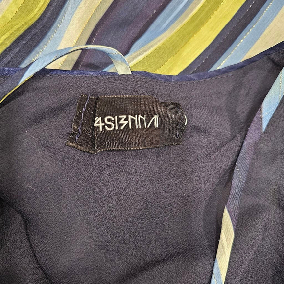 NWOT 4SI3NNA Top Size S Blue Striped - Picture 2 of 10